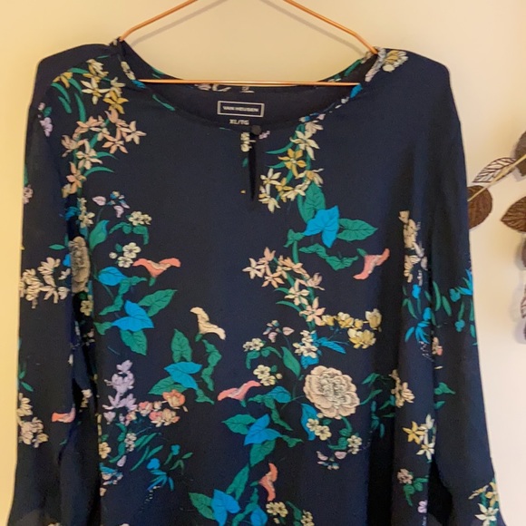 Blouse - Picture 2 of 4